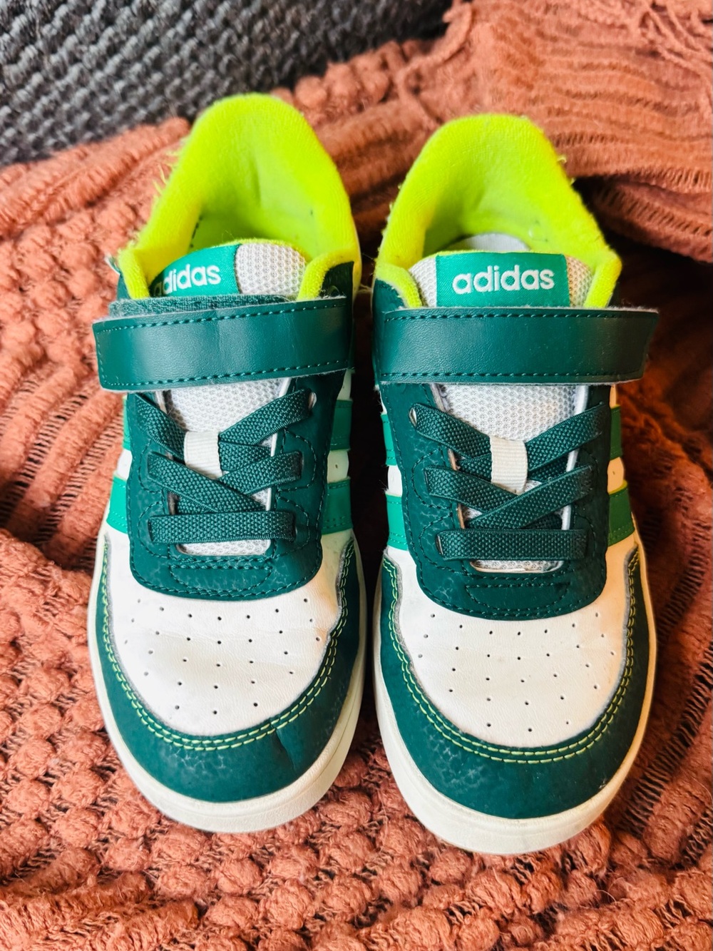 adidas Kids Green and White Velcro Low-Top Sneakers